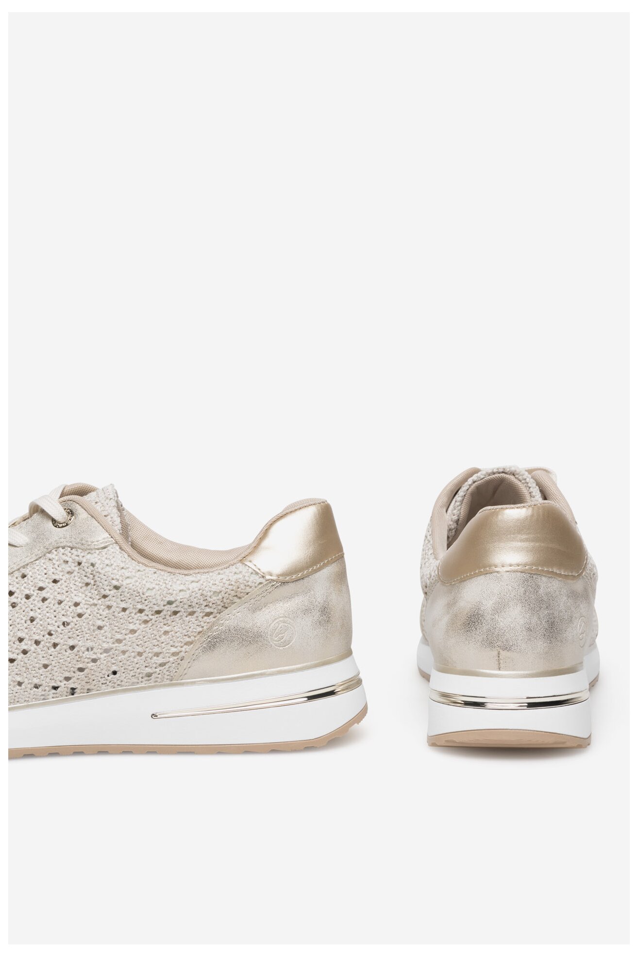 Сникърси Remonte D1G04-60 БЕЖОВ