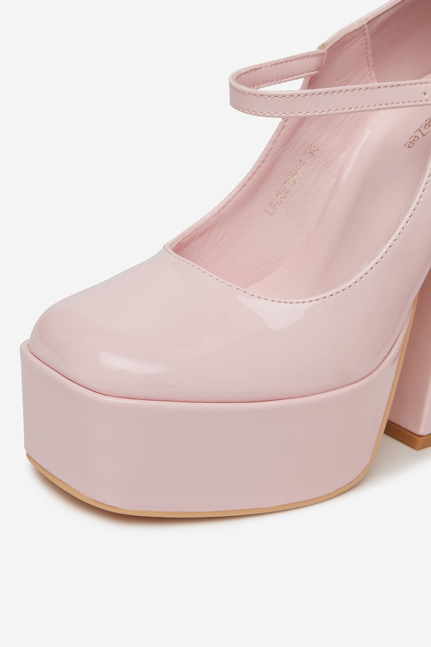 
                DeeZee - Czółenka na słupku - 5906751096314