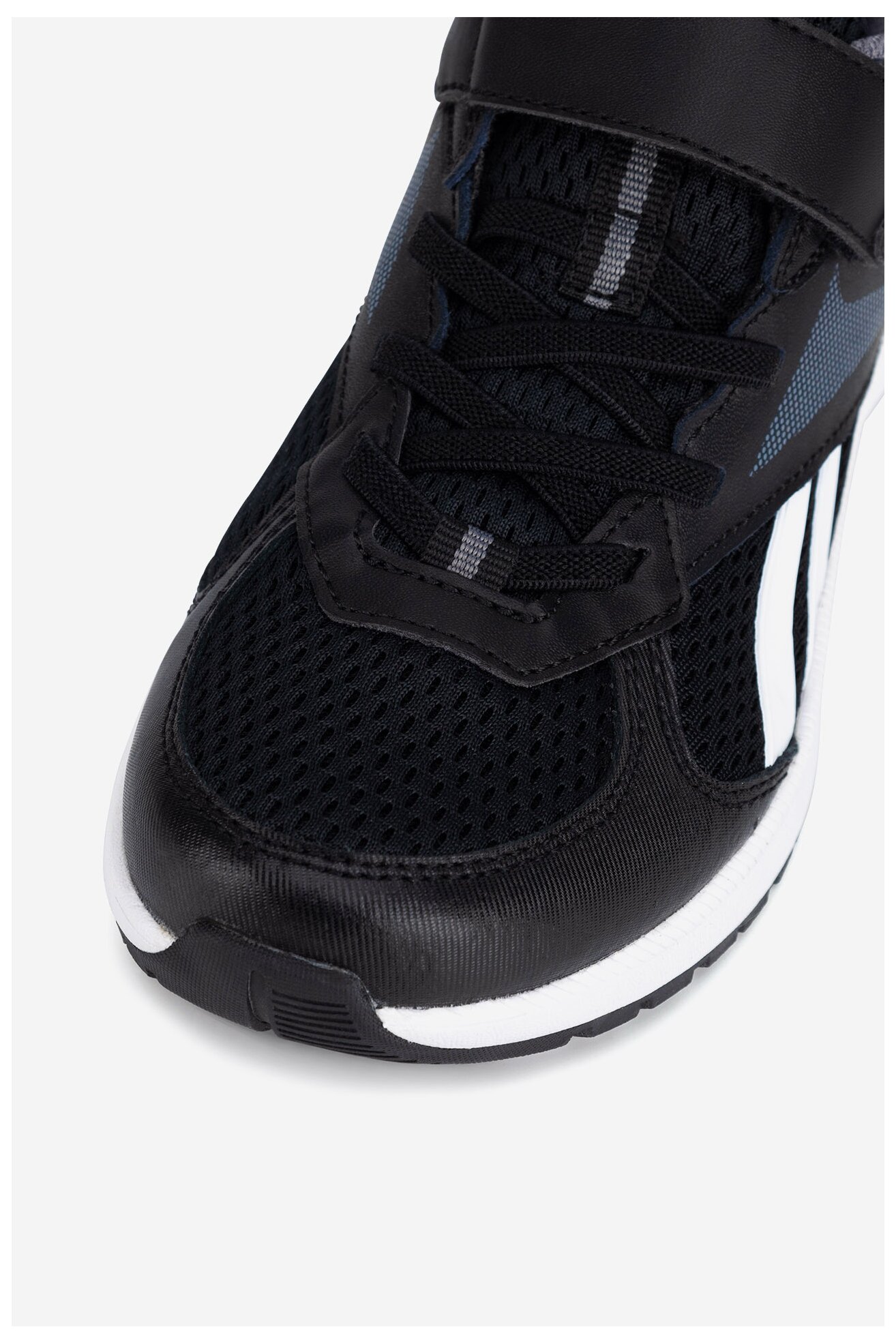 Sportcipő Reebok ROAD SUPREME 100033543 (IV) FEKETE