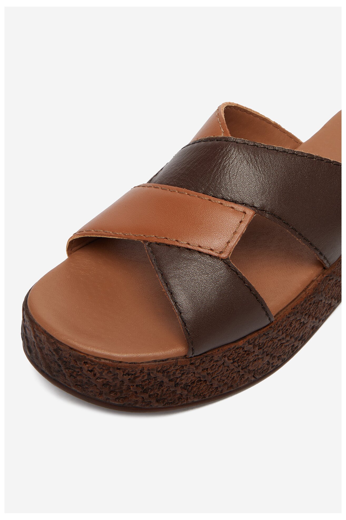 Шльопанець Lasocki CEO-WI23-AREMA-02 ВЕРБЛЮЖИЙ