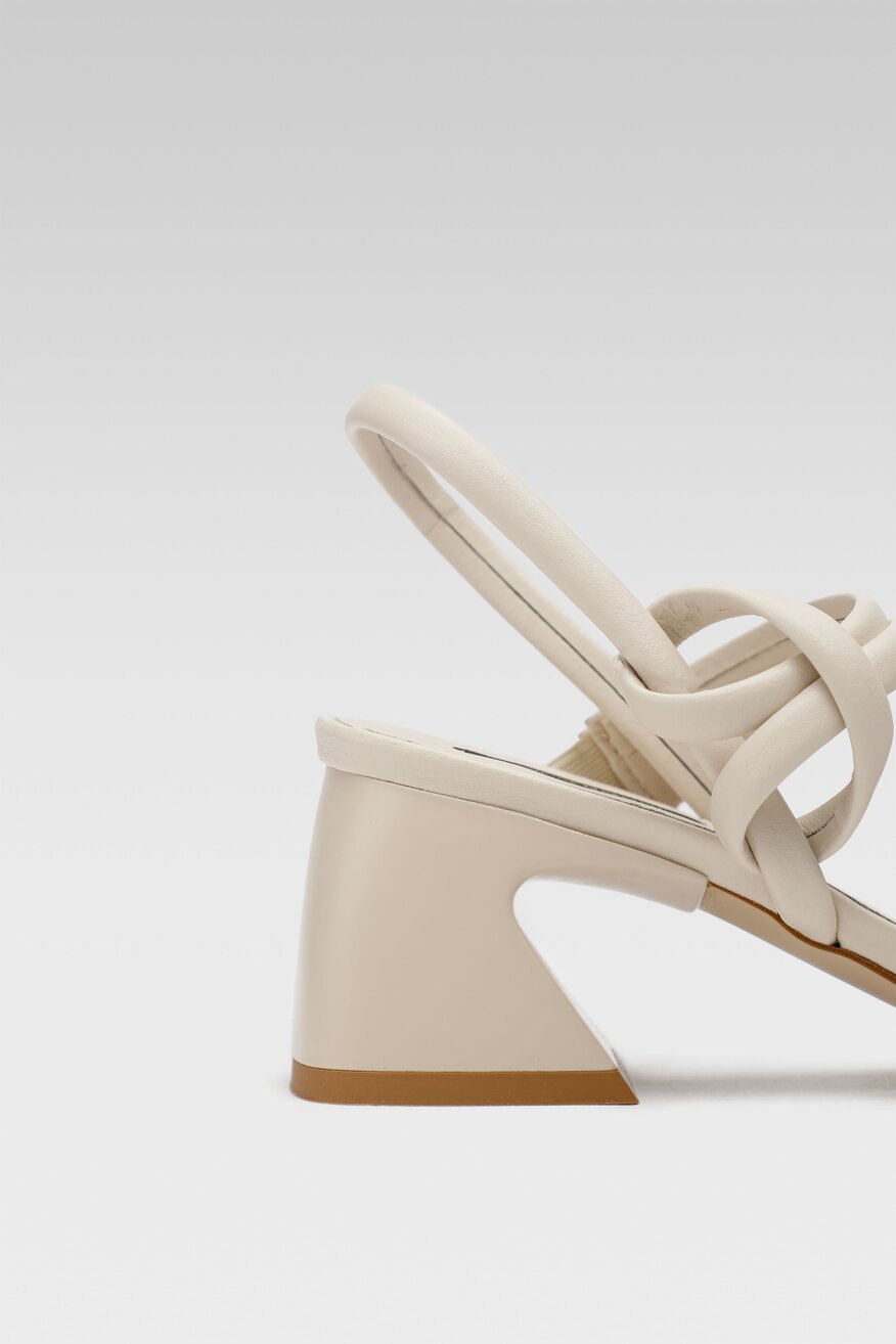 Gino Rossi - Skórzane sandały pastelowe - 5904248566647