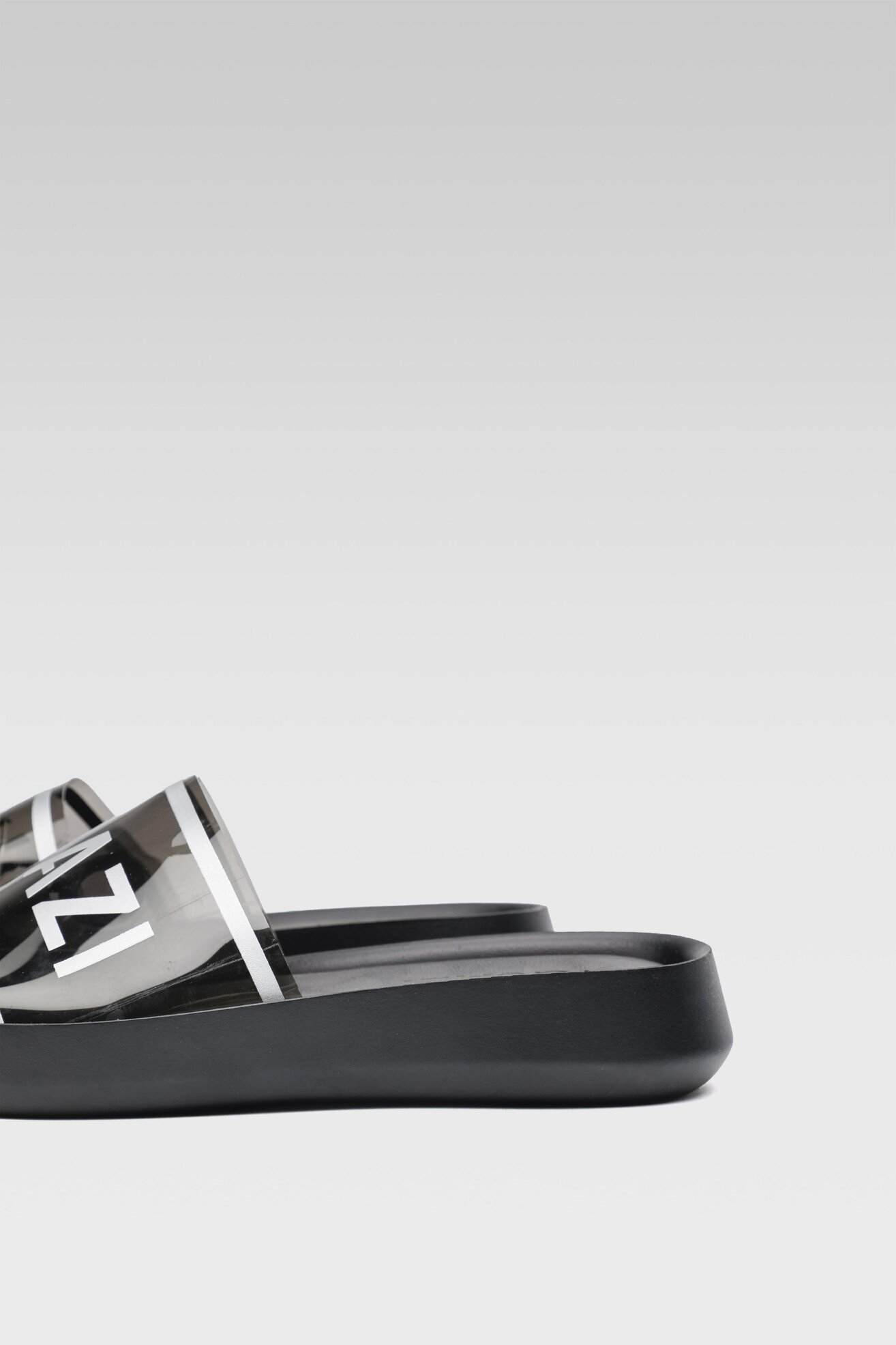 Джапанки Quazi WS106-07 ЧЕРЕН