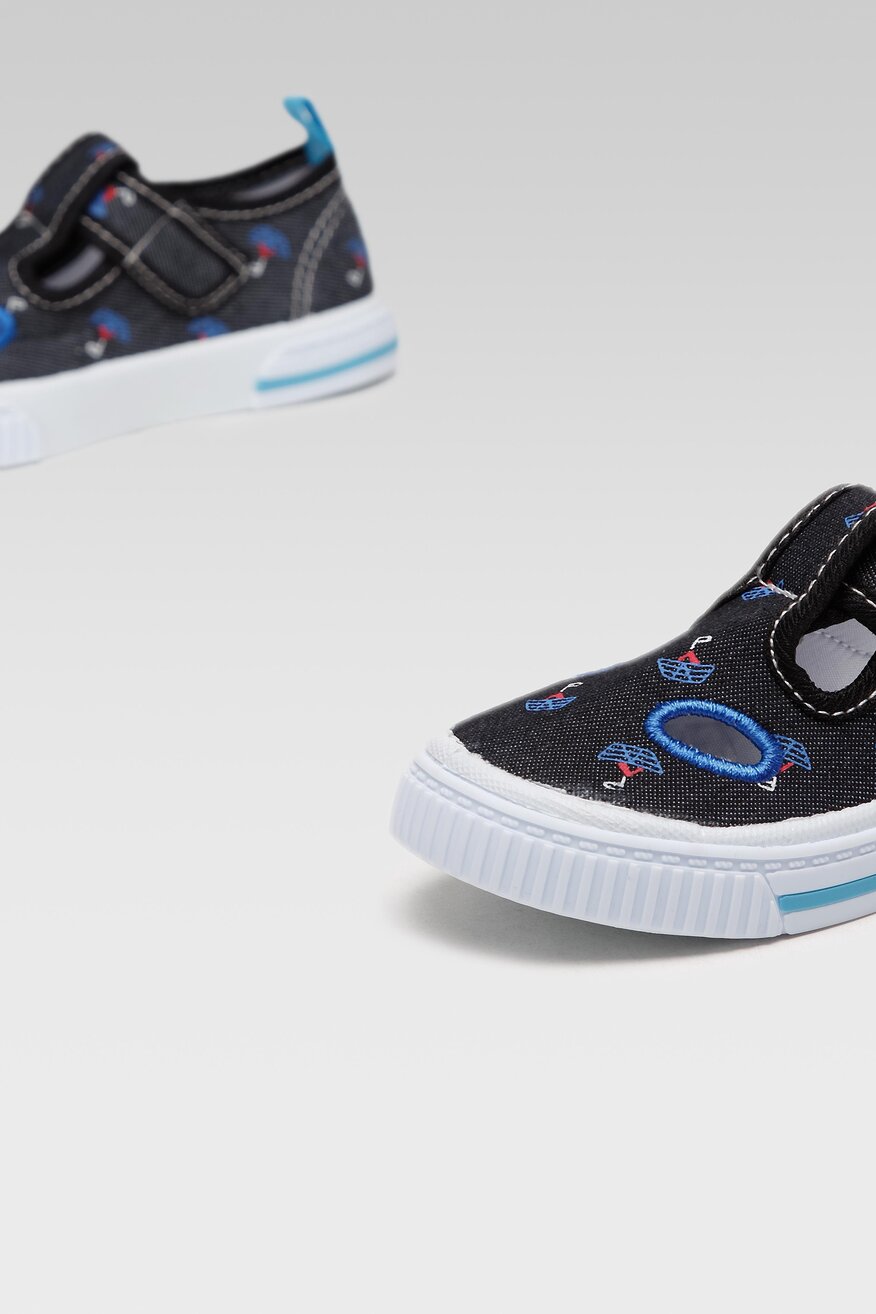 Papuče Action Boy CRNA - 5904248826987