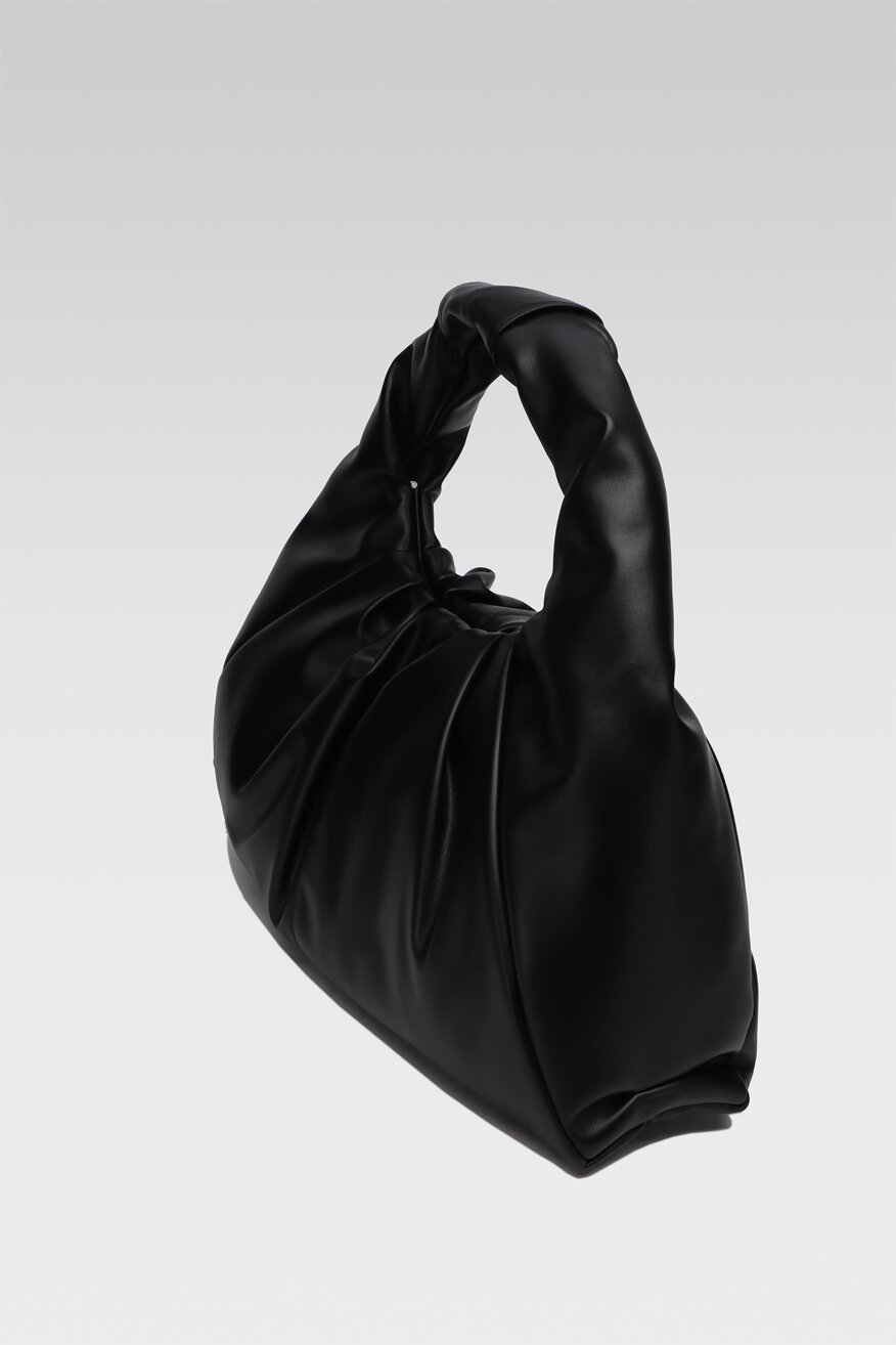 
                Gino Rossi - Torebka skórzana czarna - 5903698610825