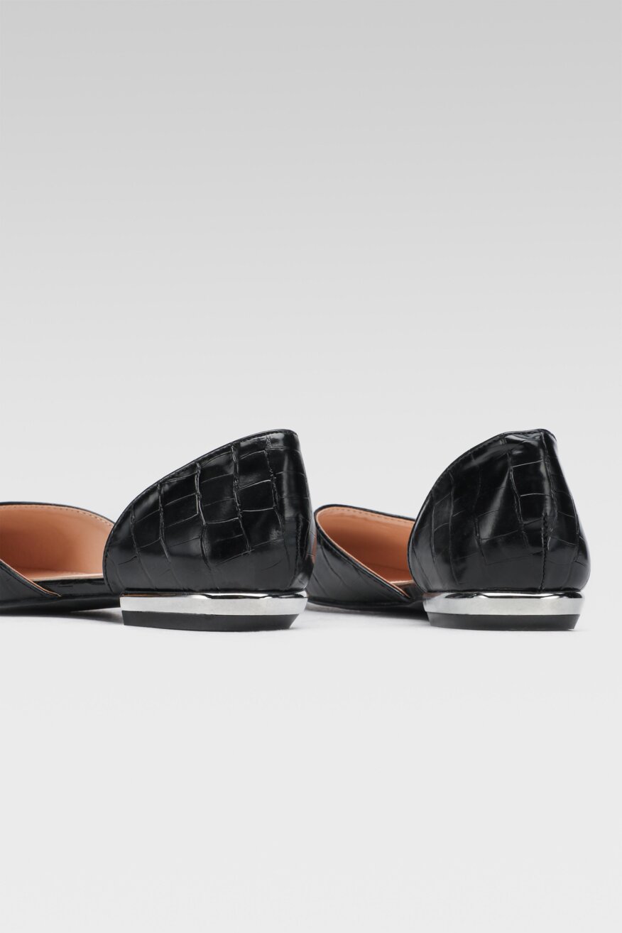 
                Bassano - Baleriny z wycięciami czarne - 5903698345529