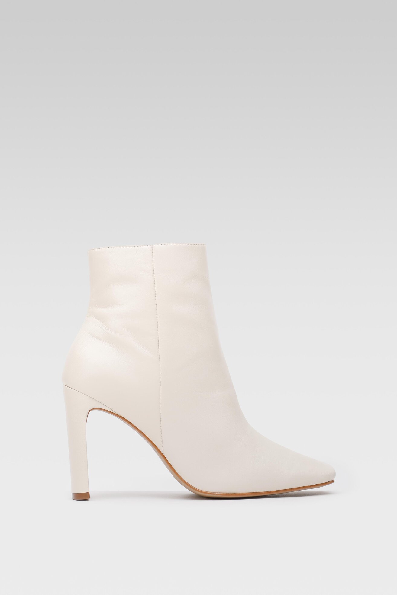 Botki SIMPLE SIMPLE-SL-04-02-000102 103 Biały