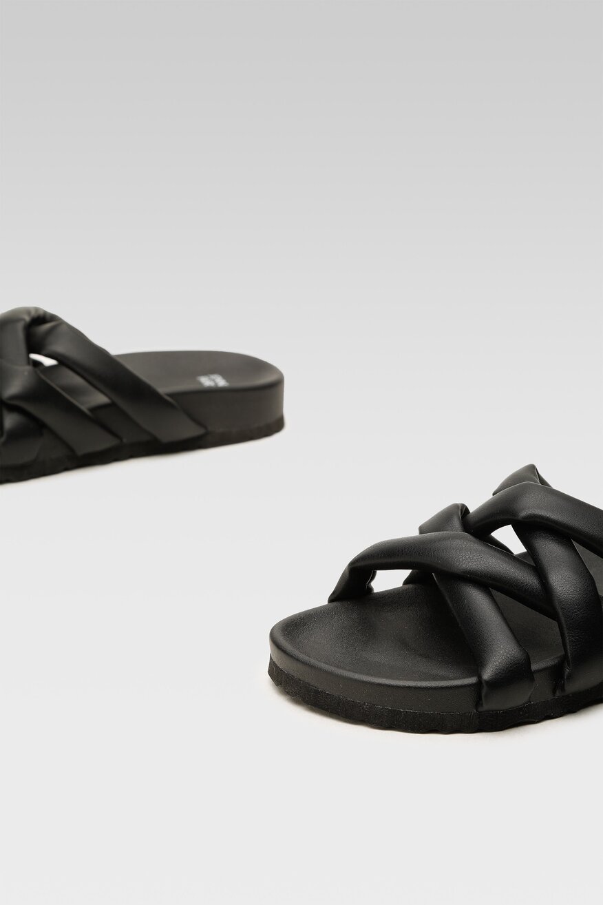 
                Шльопанець Jenny Fairy ЧОРНИЙ - 5904248681296