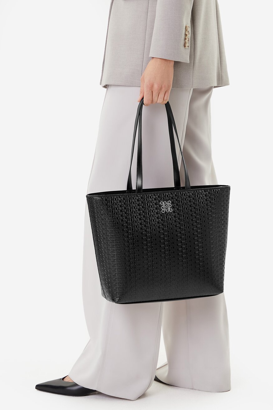 Дамска чанта NINE WEST ЧЕРЕН - 5906751396322