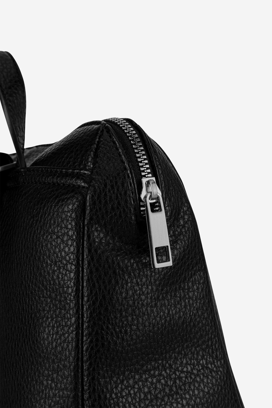 
                Рюкзак Lasocki ЧОРНИЙ - 5905588832034