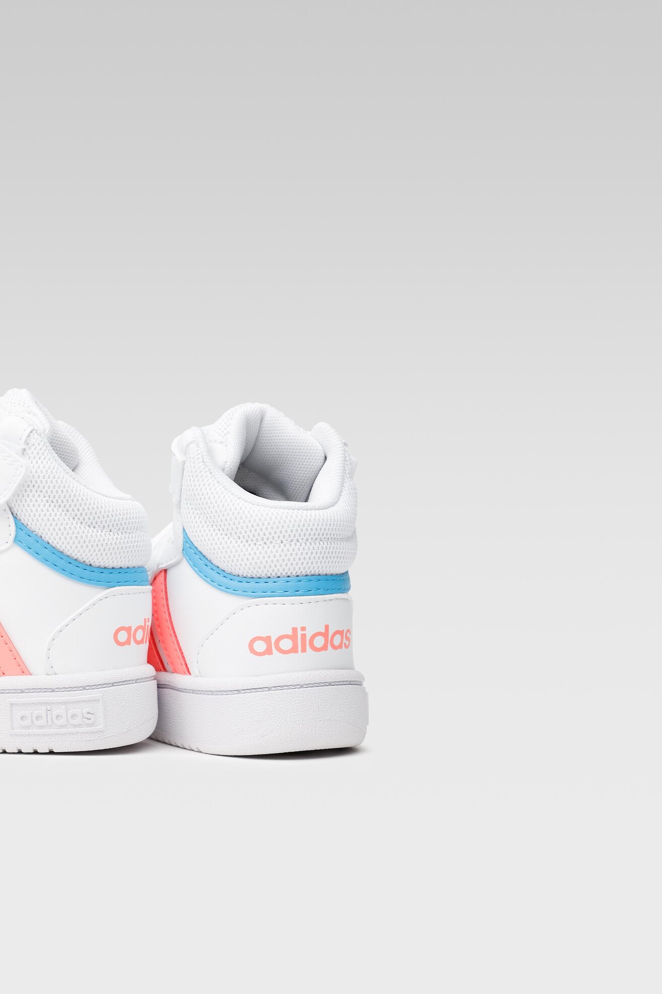 Obuwie sportowe adidas HOOPS MID 3.0 AC I GW6112 Biały