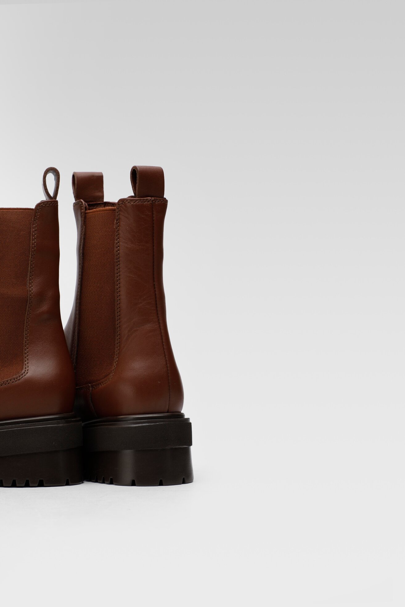 Bokacsizma Gino Rossi 222FW157 BARNA