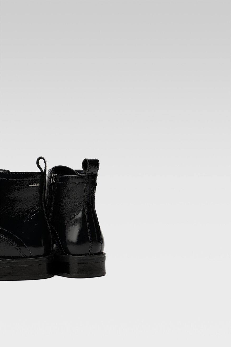 
                Lasocki - Skórzane botki granatowe - 5904862267913