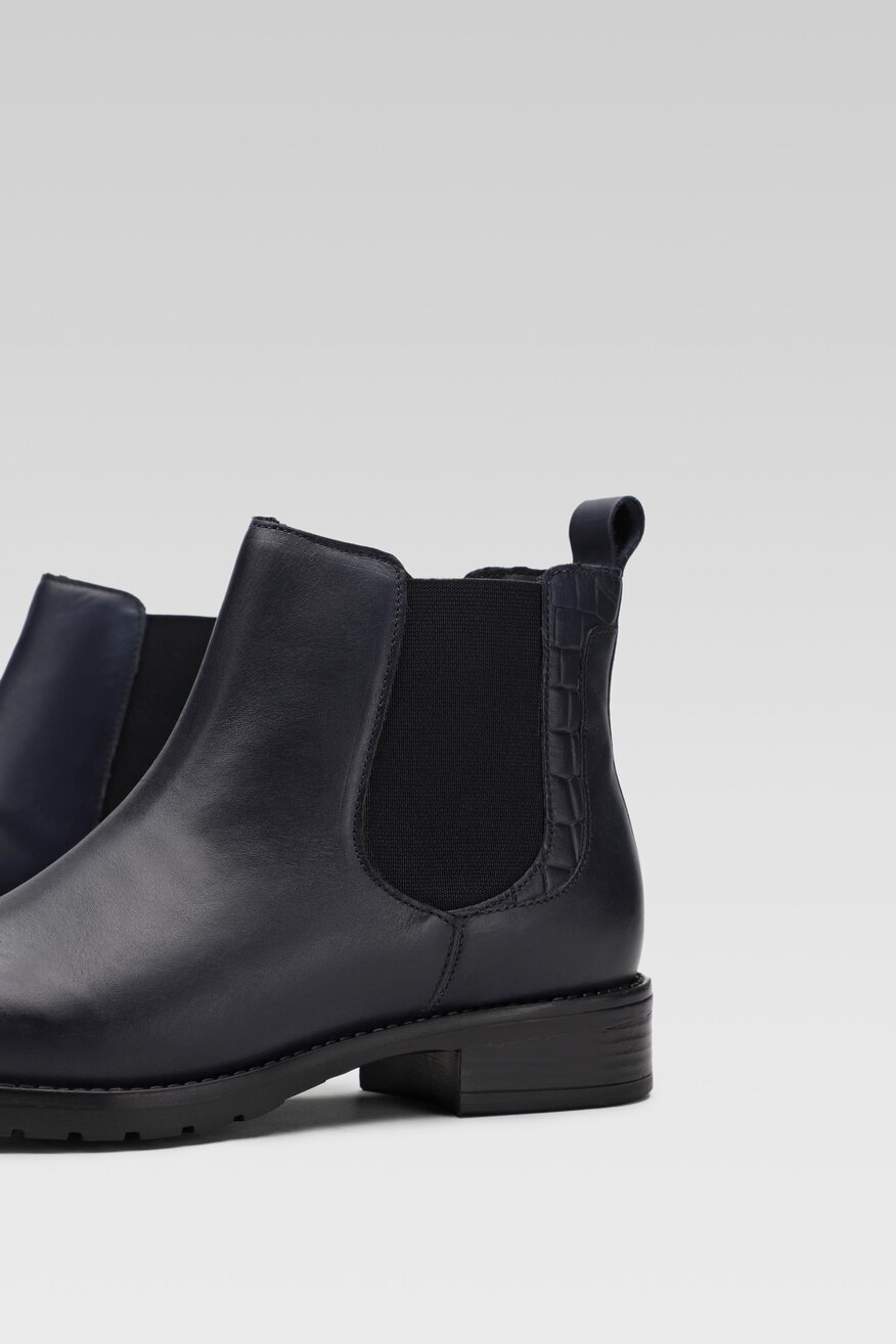 
                Lasocki - Skórzane botki granatowe - 5903698875682