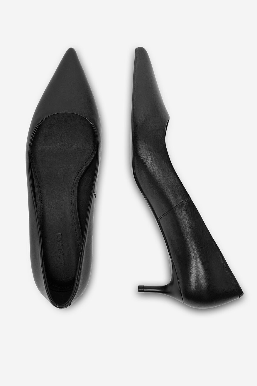 
                Туфлі-Човники Gino Rossi ЧОРНИЙ - 5906751441343