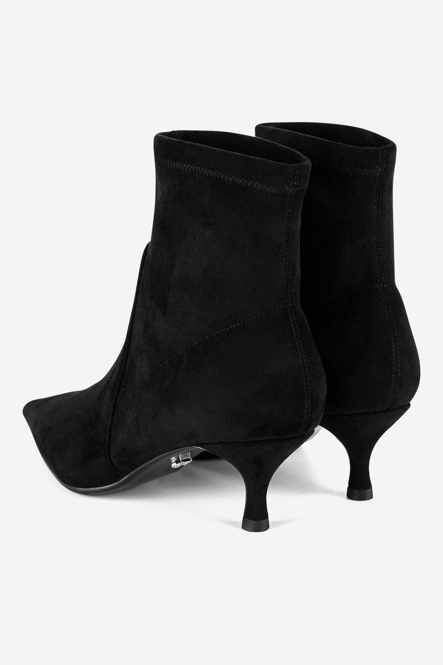 
                Kratke čizme Gino Rossi CRNA - 5905588998297