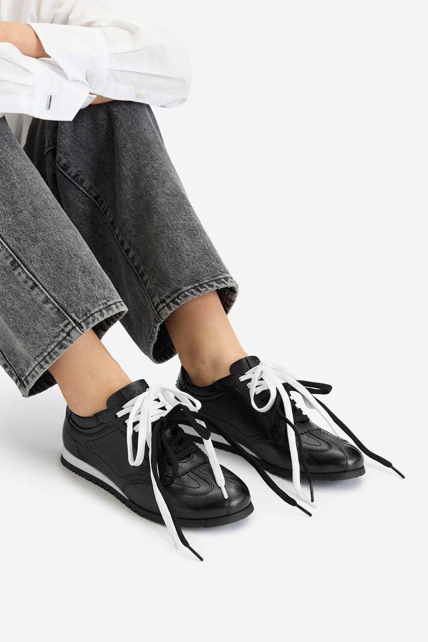 
                Patike Lasocki CRNA - 5906751567944