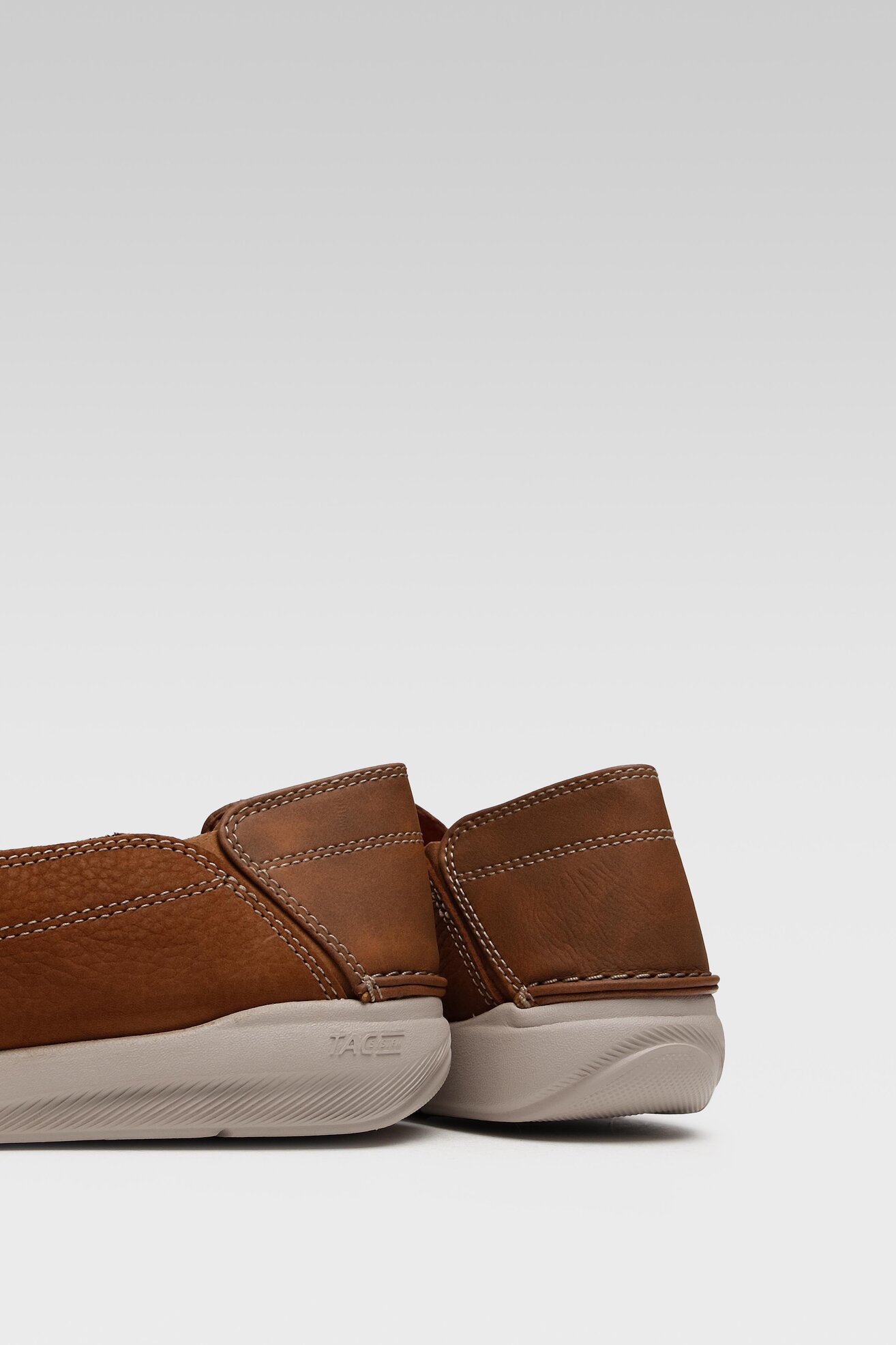 Półbuty Clarks 26164688 Camel