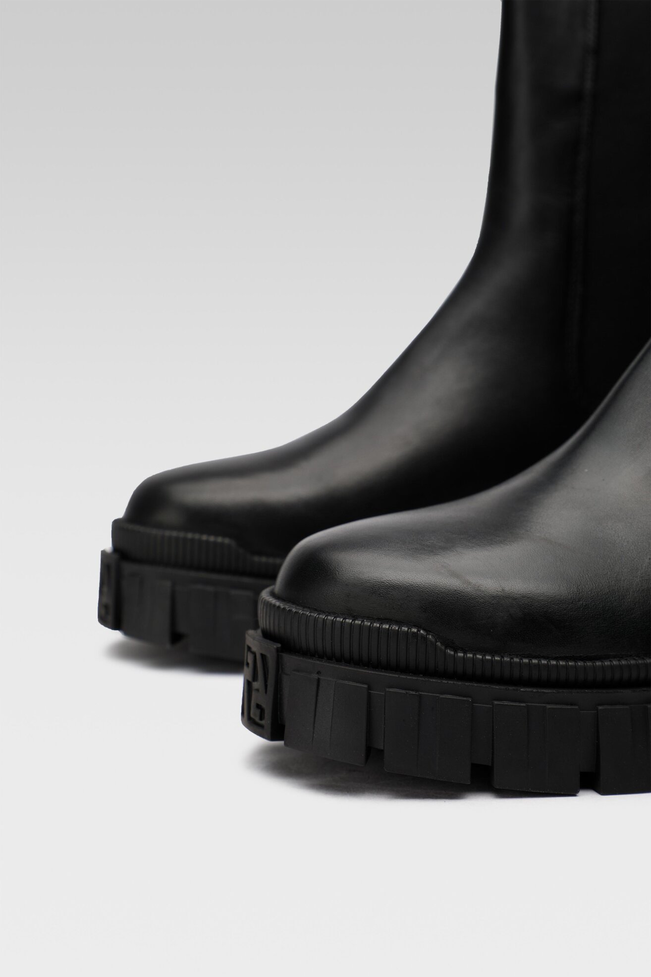 Bokacsizma Gino Rossi 4064 FEKETE