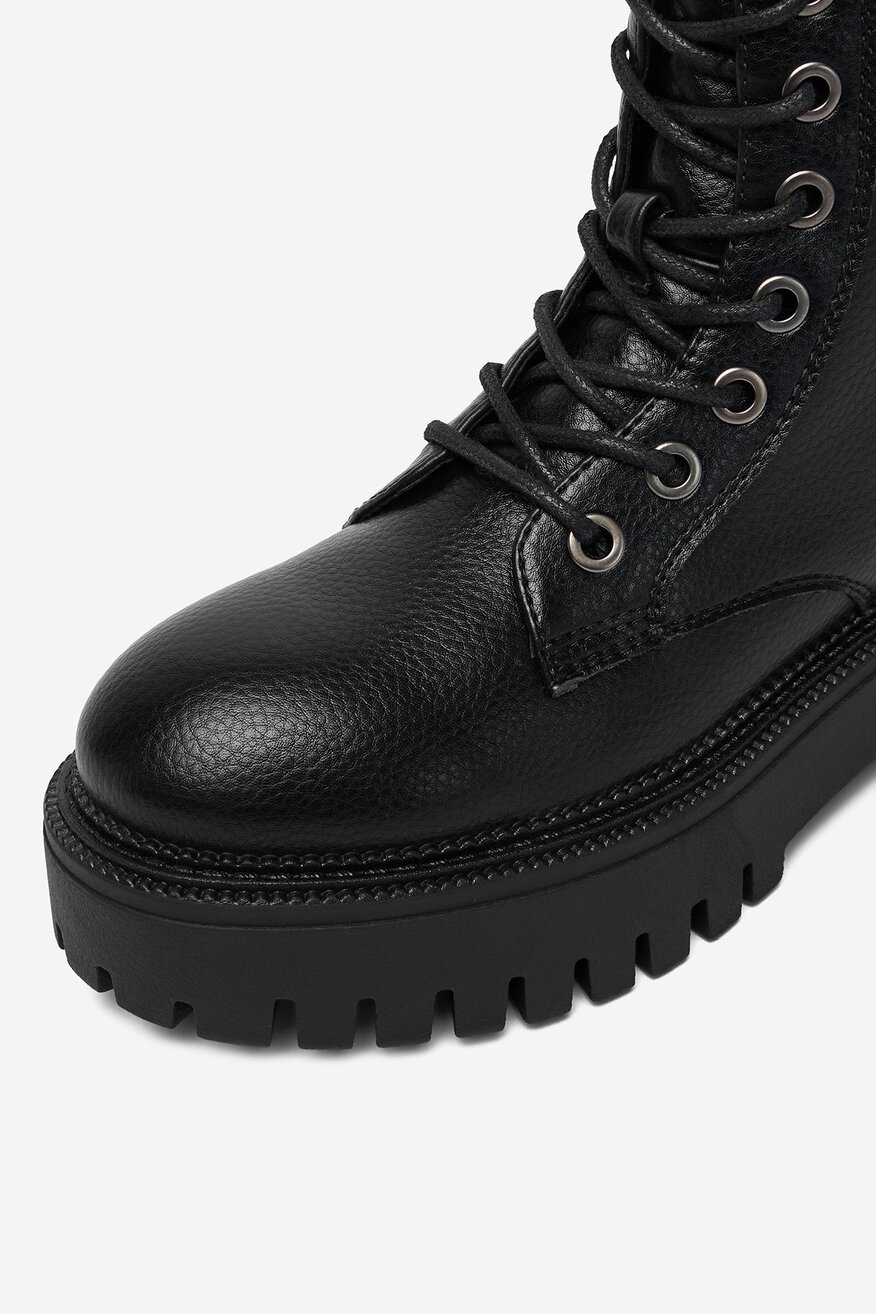 Bocanci DeeZee NEGRU - 5906751355527