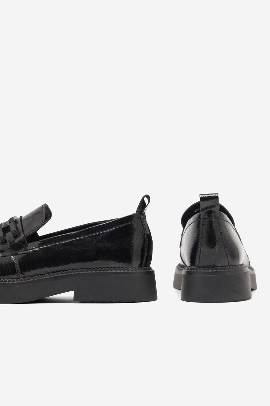 
                Mokaszin Sergio Bardi FEKETE - 5905588095484