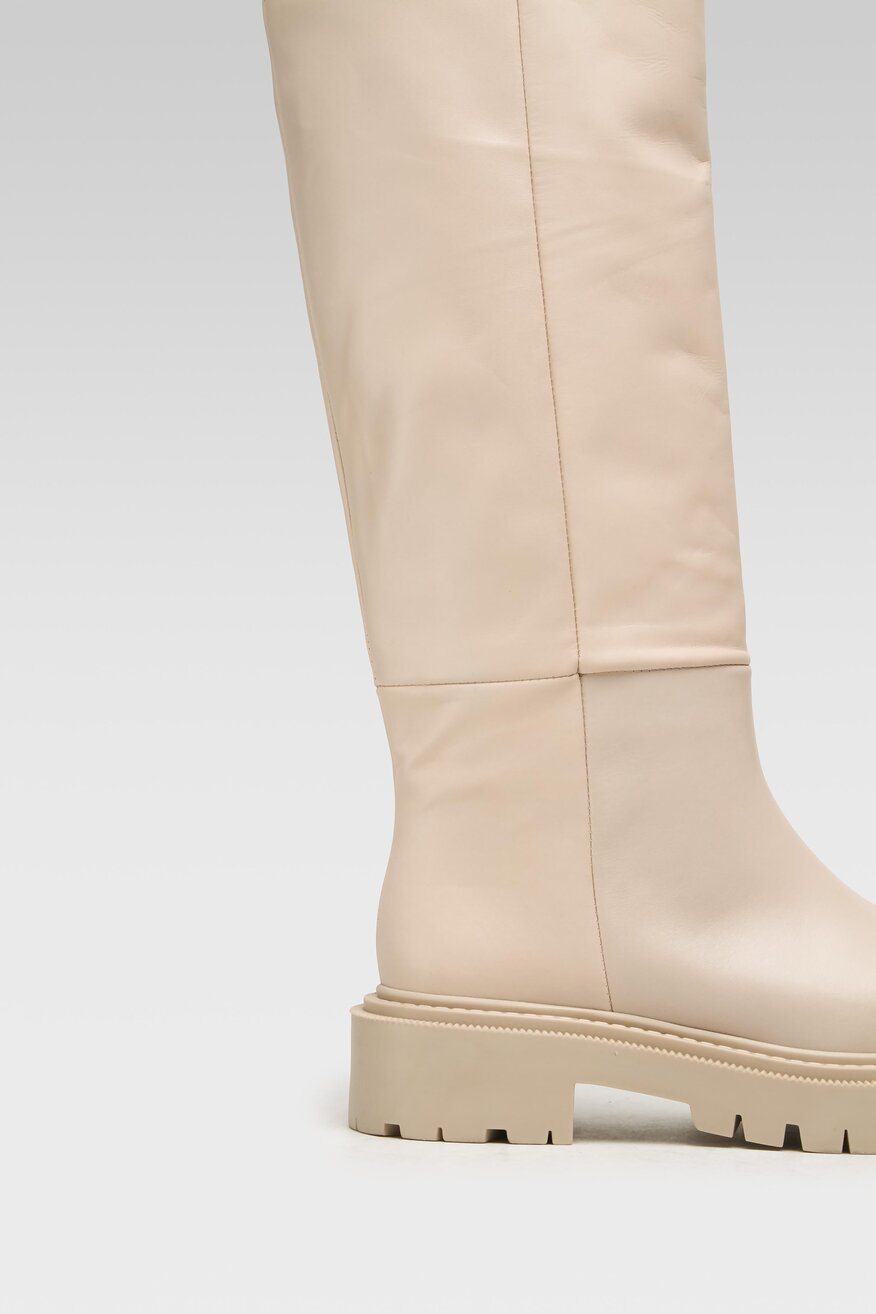 
                SIMPLE - Kozaki beżowe - 2230032350288