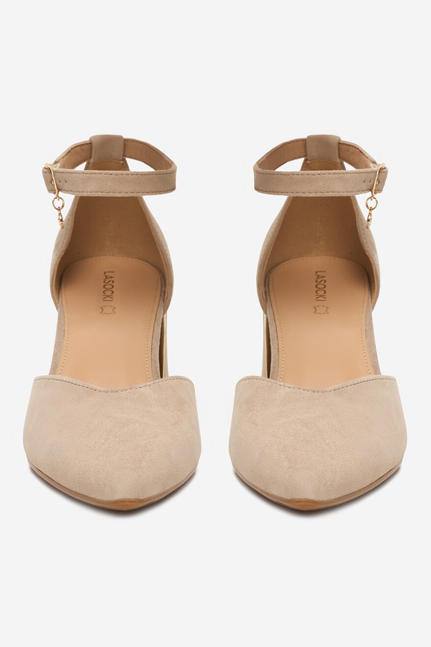 
                Körömcipő Lasocki BÉZS - 5906751572993