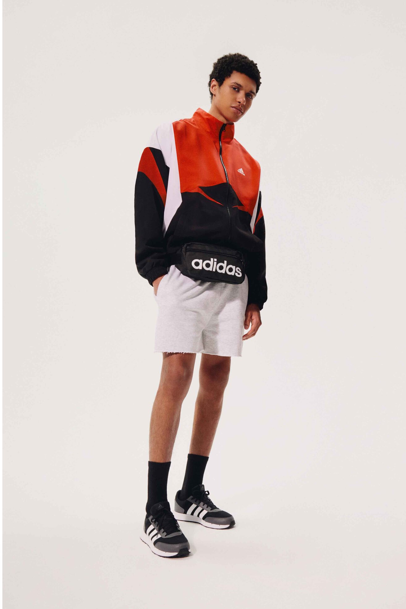 Спортни обувки adidas RUN50S IF1553 ЧЕРЕН