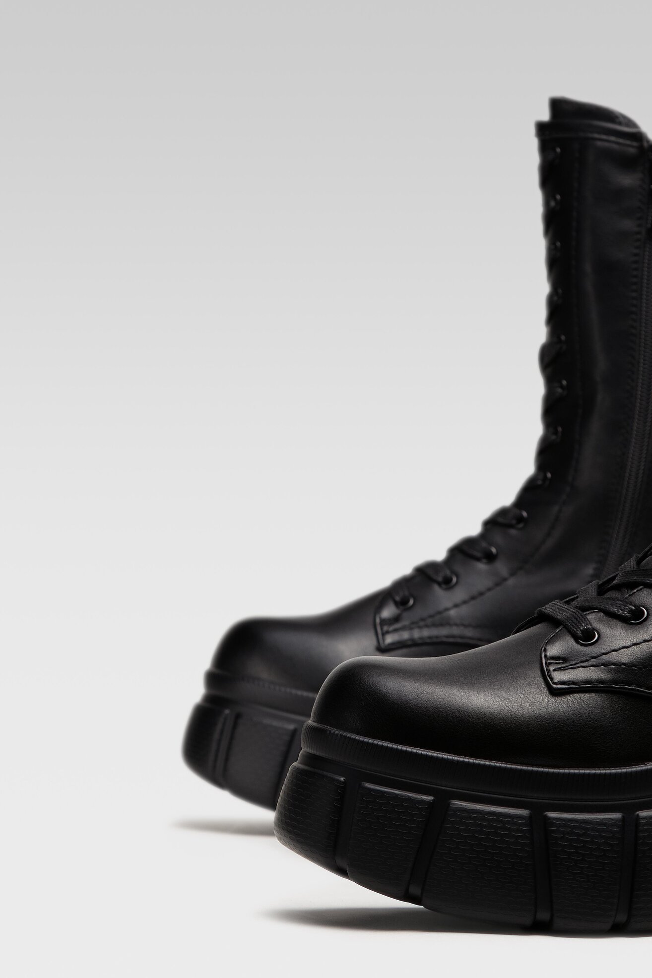 Trzewiki DeeZee H1937-20 Czarny