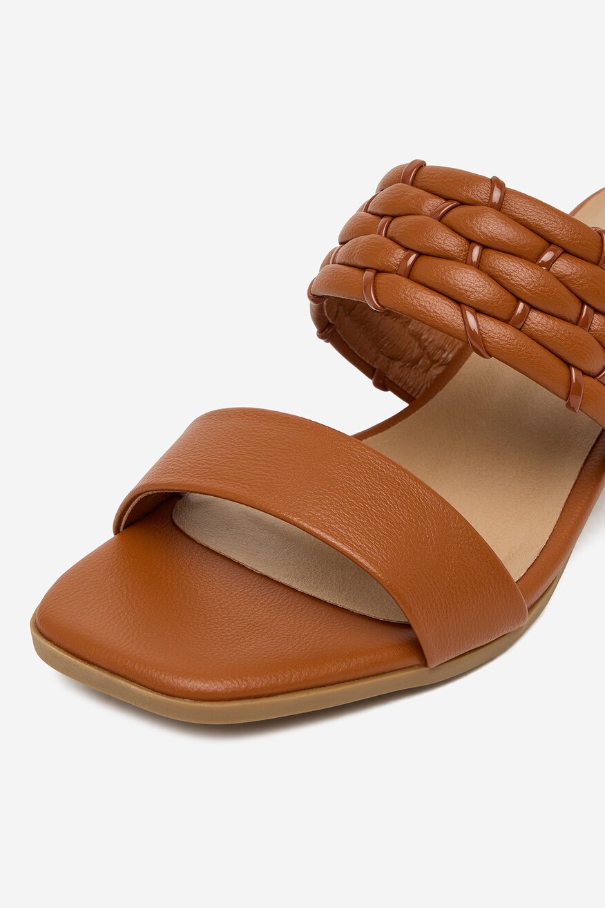 
                Jenny - Klapki - 5906751889374