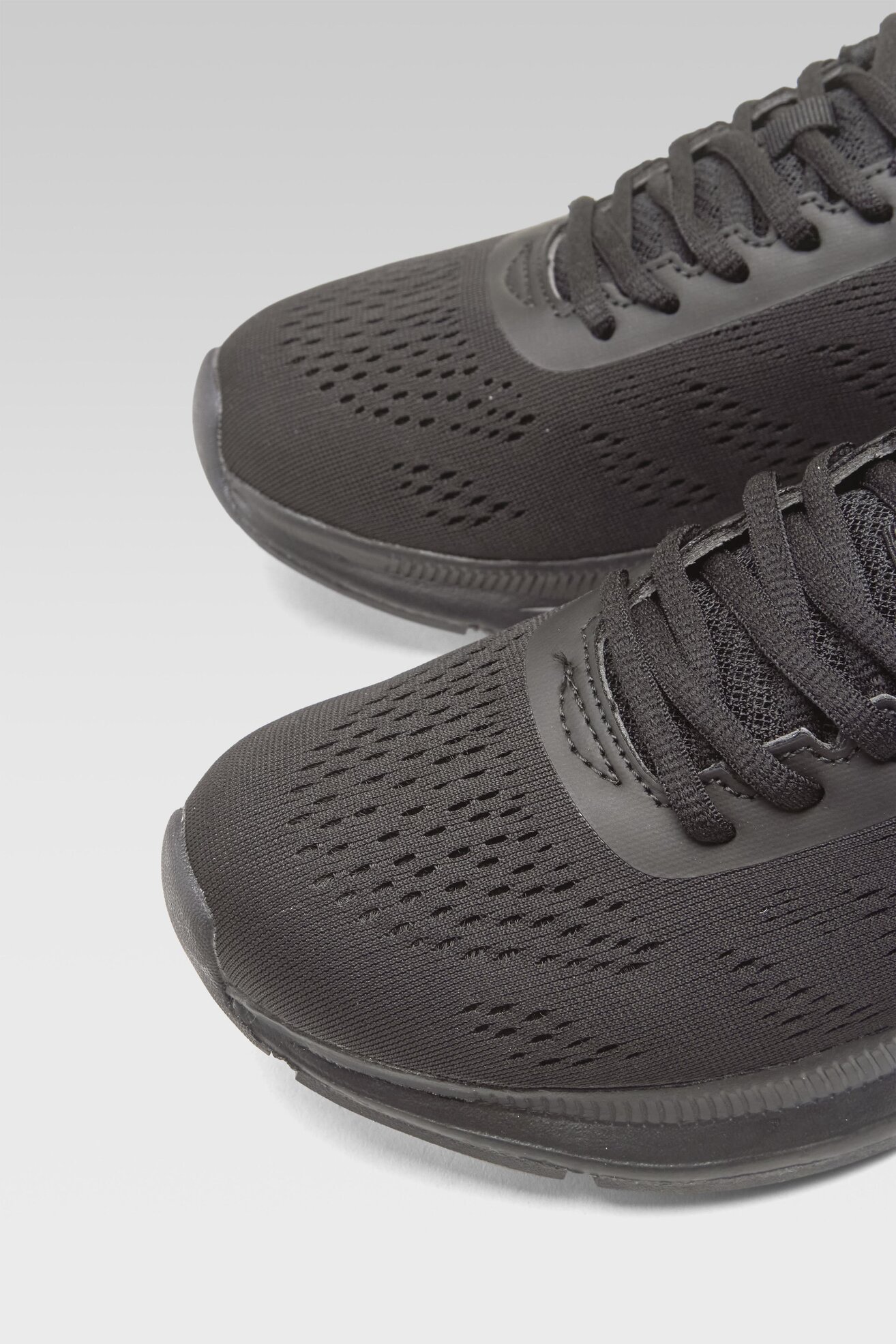 Кросівки спортивні Champion JAUNT S21934-KK002 ЧОРНИЙ