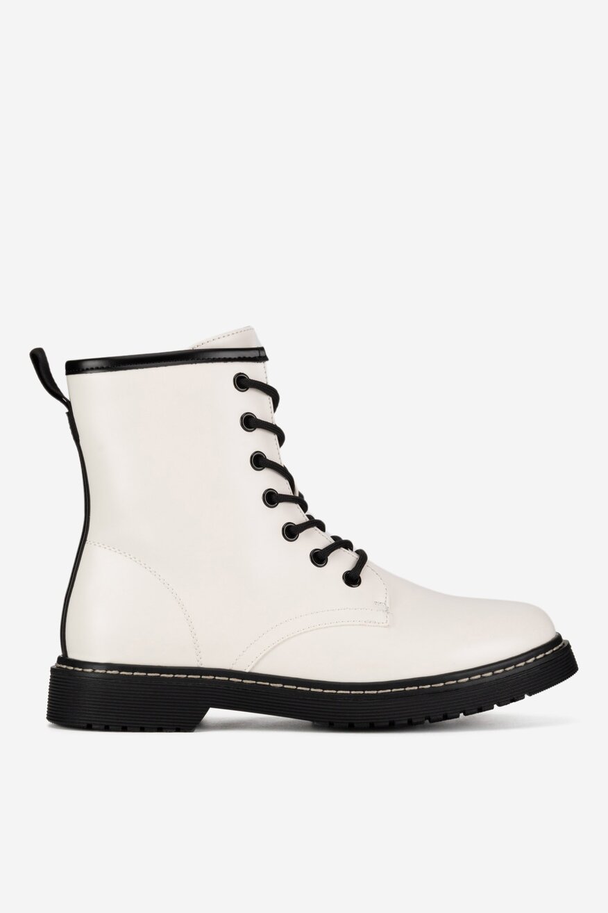 
                Боти Jenny Fairy БЯЛ - 5905588899358