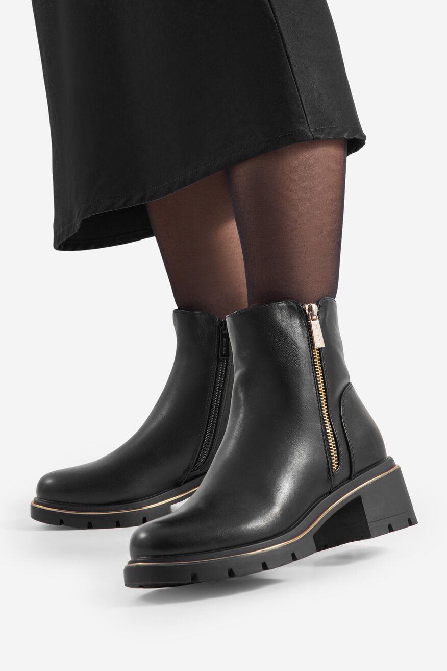 
                Kratke čizme Jenny Fairy CRNA - 5905588895954