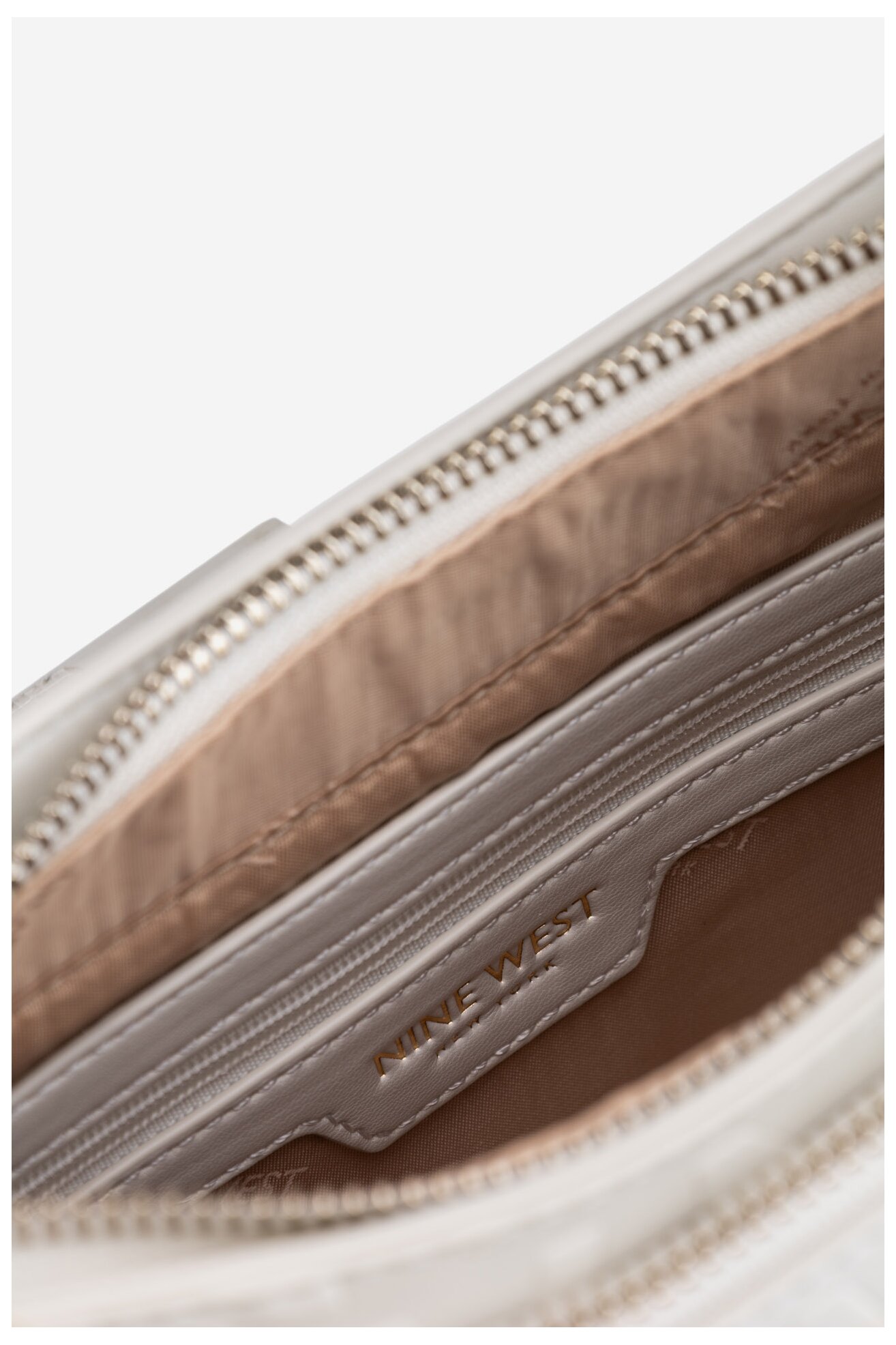 Дамска чанта NINE WEST LX10045 БЯЛ