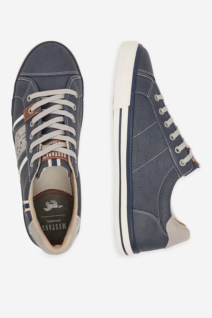 
                Mustang - Trampki - 5903419833809