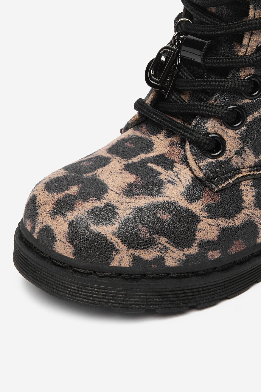 
                Csizma DeeZee BARNA - 5906751368237