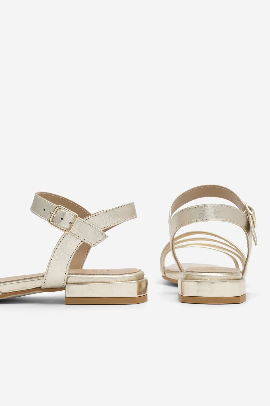 
                Badura - Skórzane sandały metaliczne - 5904248566081