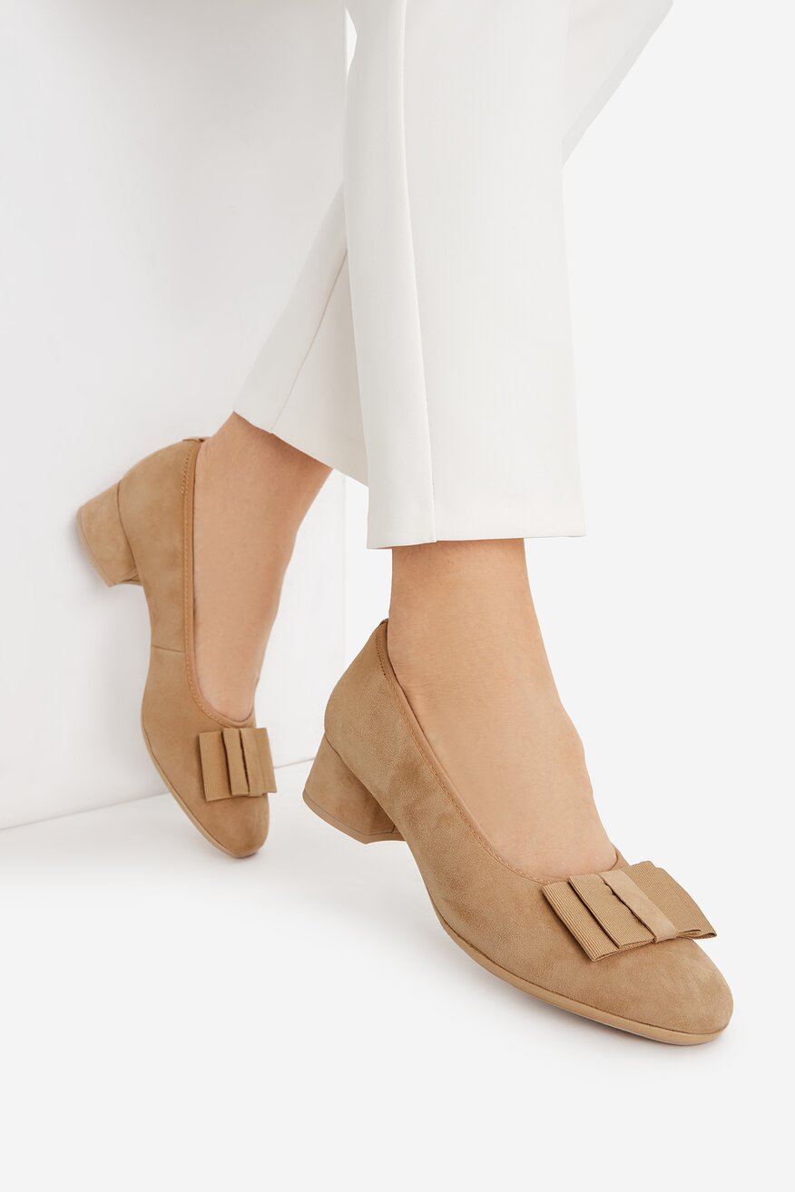 
                Cipele na štiklu Lasocki BEŽ - 5906751611029