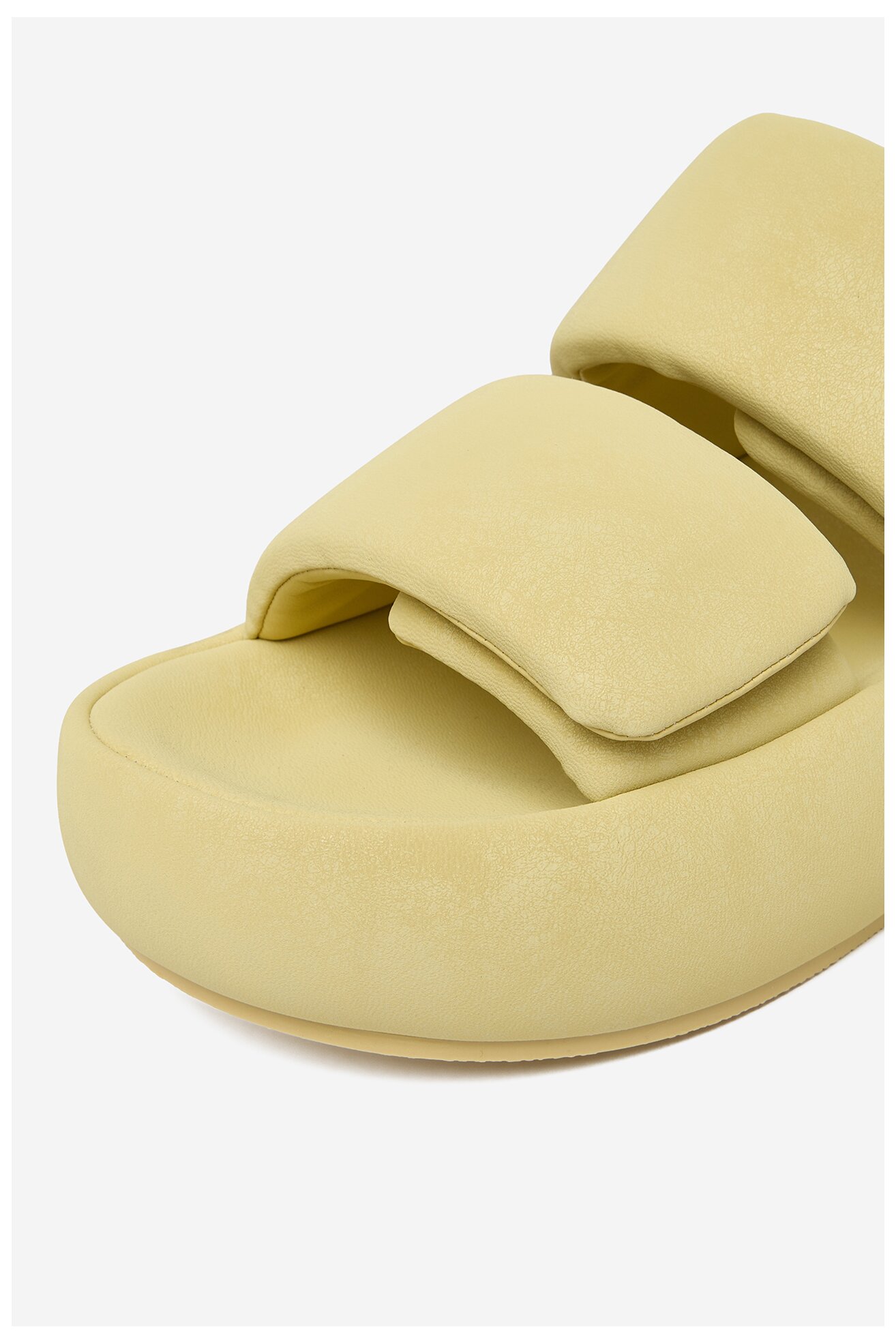 Klapki Juicy Couture CEO-WSS21515-06 Żółty jasny