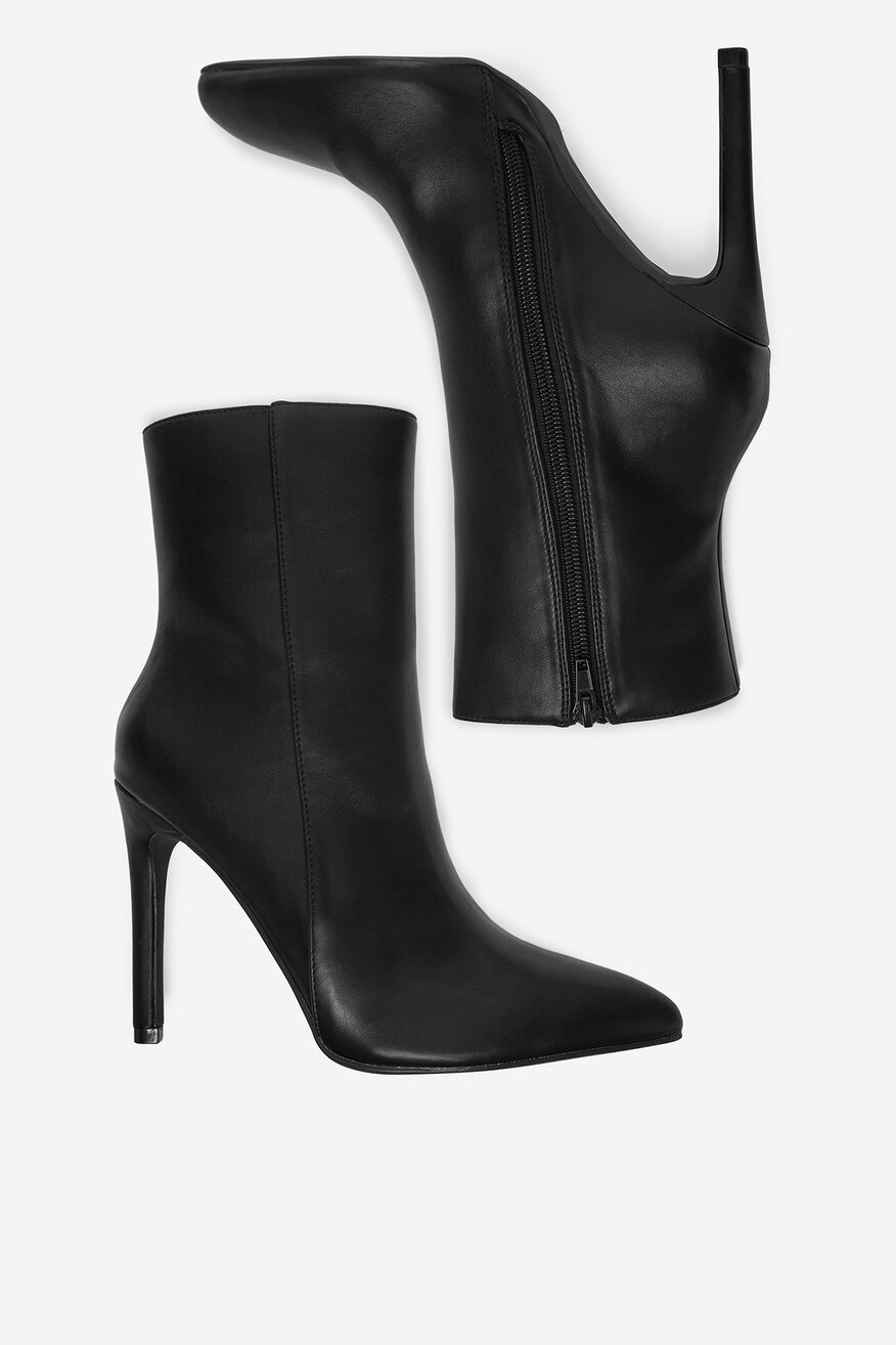 
                Боти DeeZee ЧЕРЕН - 5904410887792