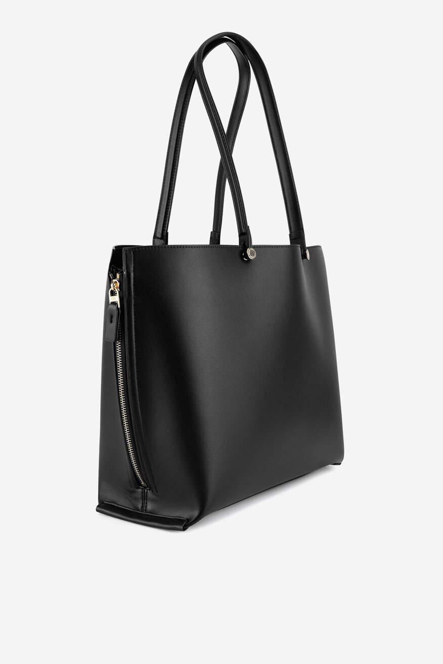 
                Дамска чанта Gino Rossi ЧЕРЕН - 5906751623510