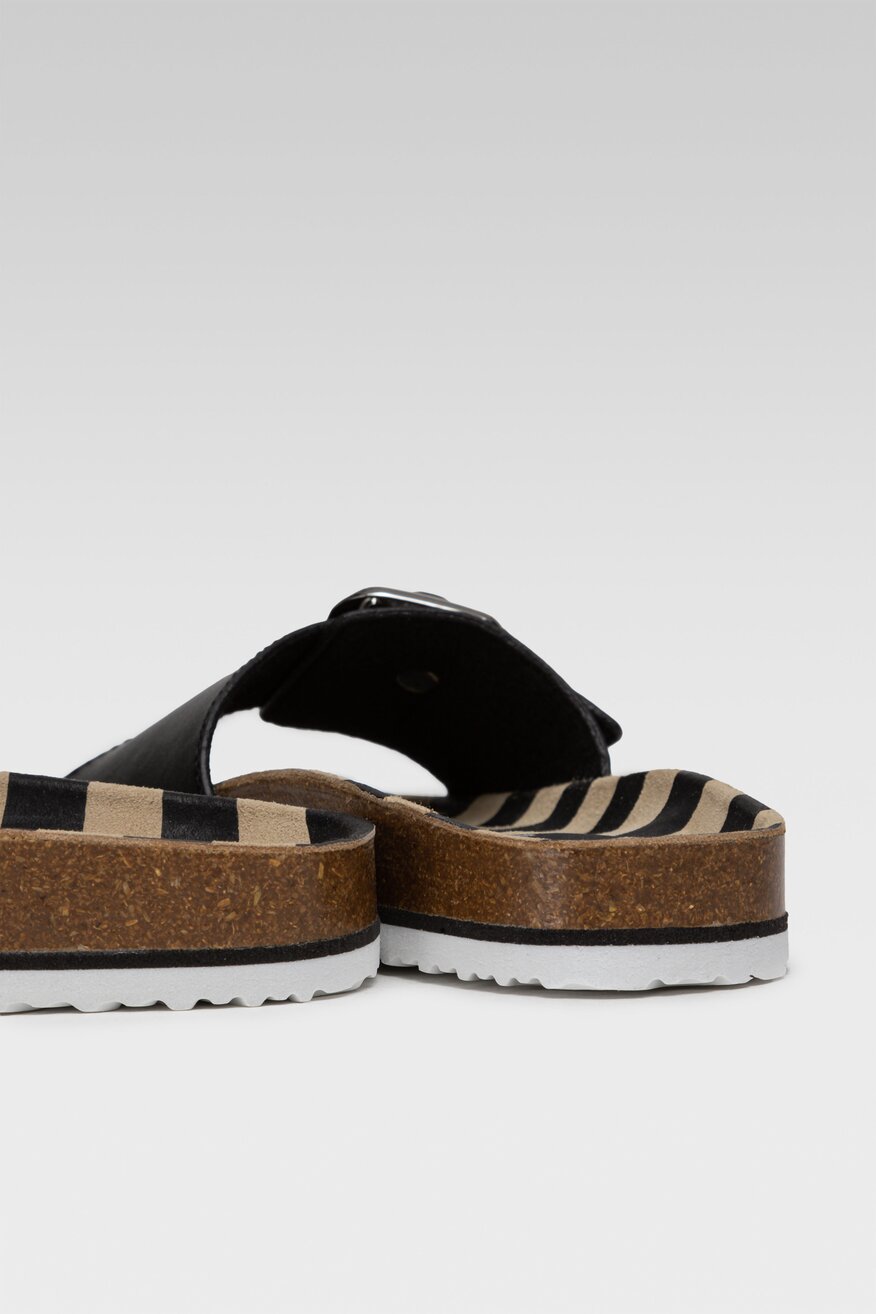 
                Tom Tailor - Klapki z klamrą - 5904248546250