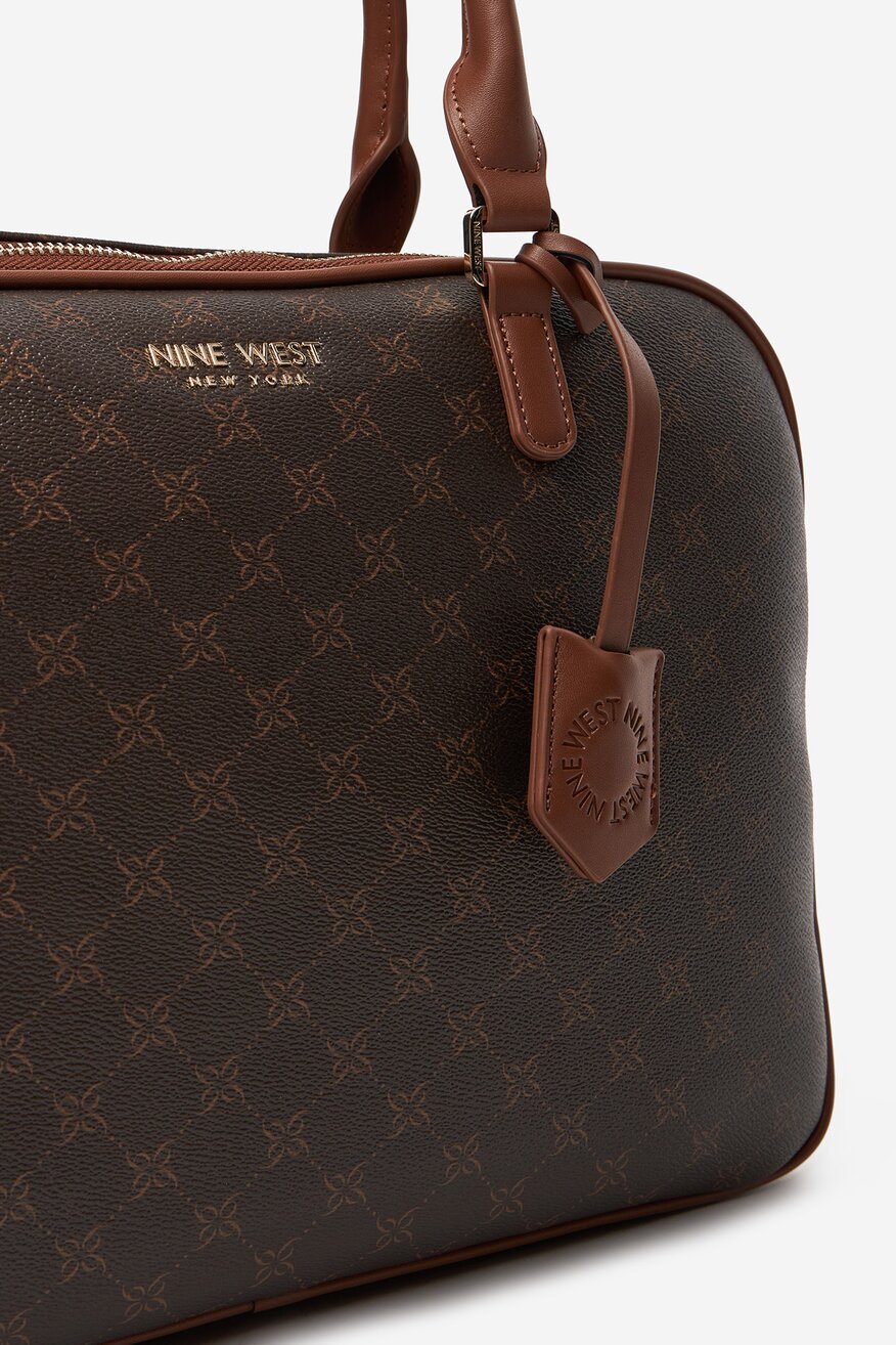 
                Дамска чанта NINE WEST КАМЕЛ - 5906751320402