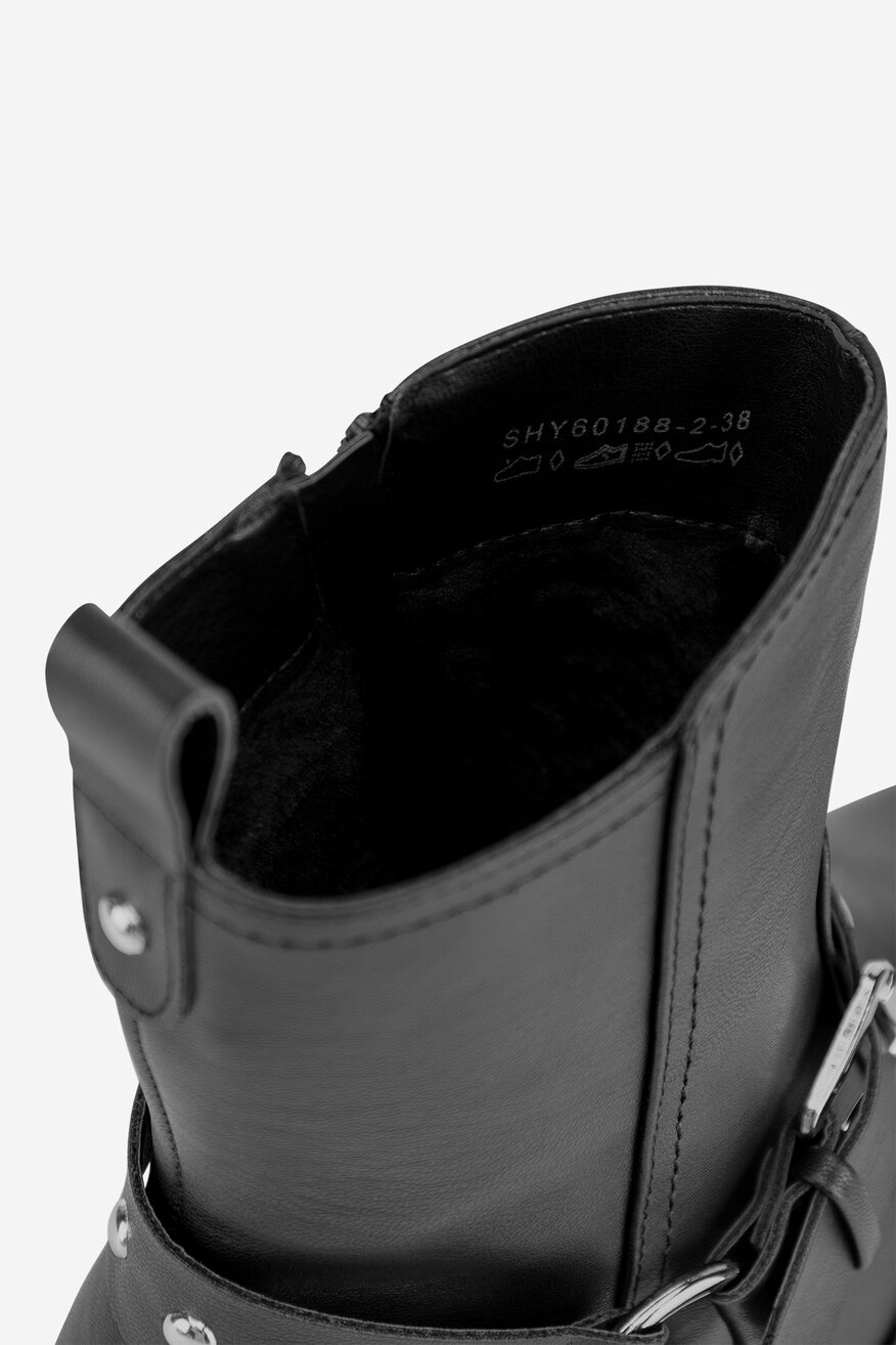 
                Ghete DeeZee NEGRU - 5905588890409