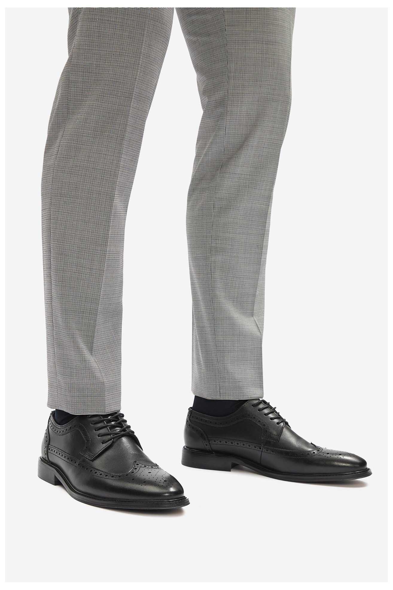 Półbuty Gino Rossi GINO-01 125AM Czarny