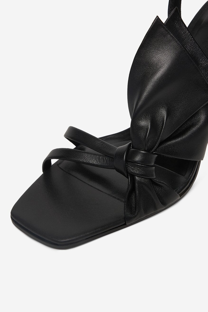 
                Gino Rossi - Sandały skórzane - 5906751792711