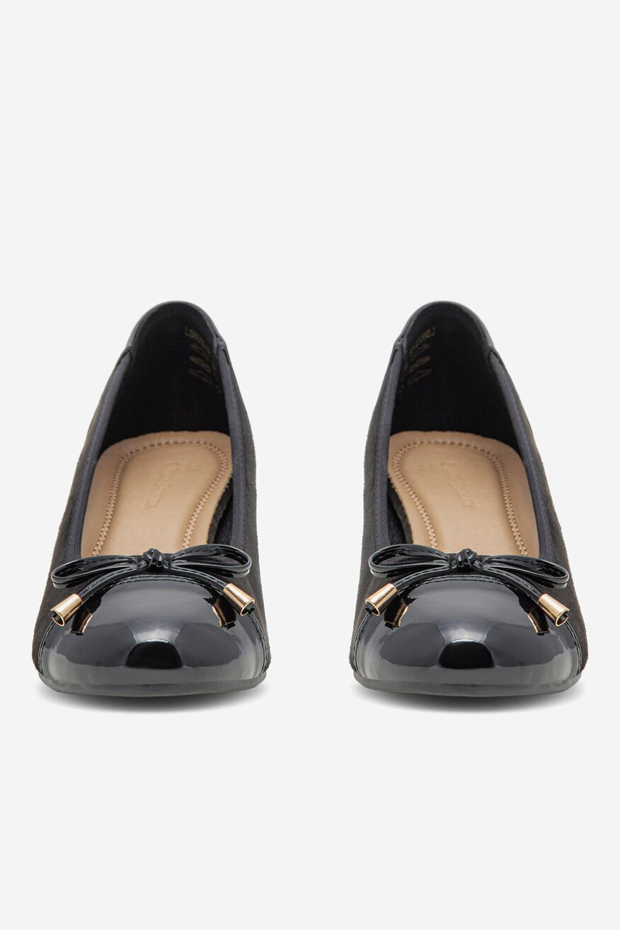 
                Clara Barson - Czółenka na słupku - 5905588307419