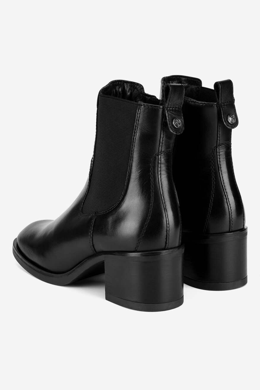 
                Bokacsizma Lasocki FEKETE - 5903419560781