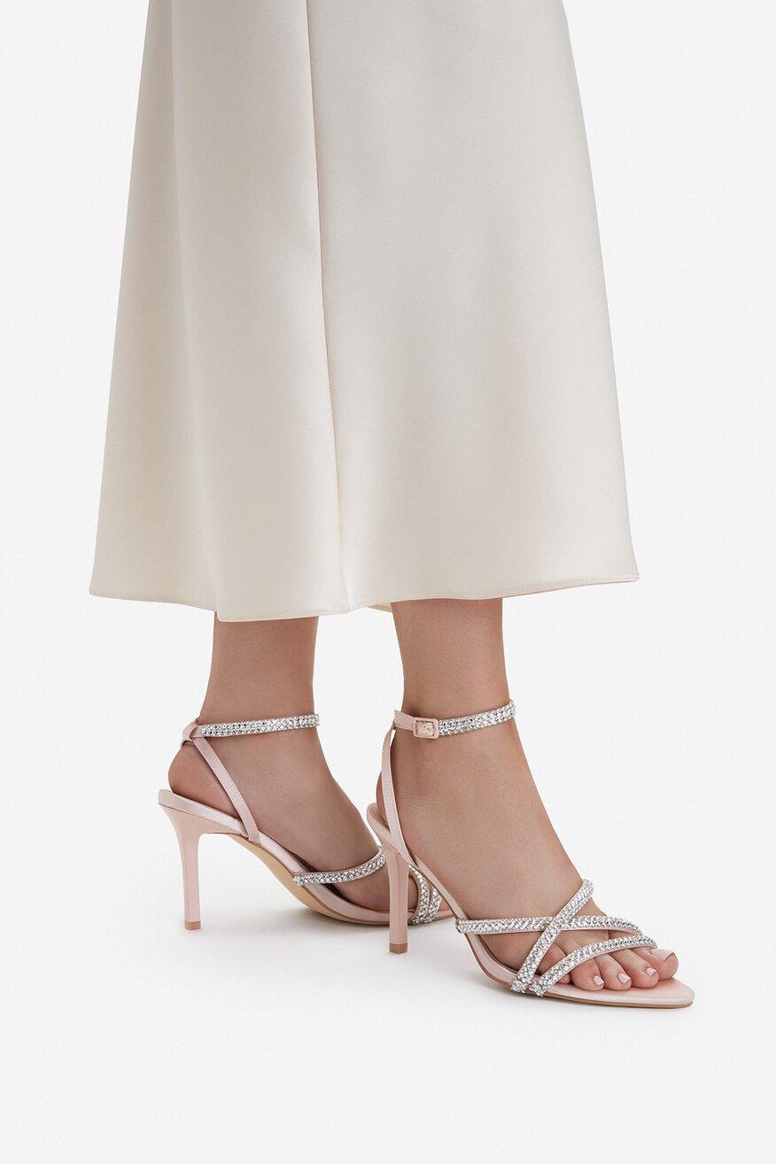 
                Сандалі Jenny БЕЖЕВИЙ - 5906751910894