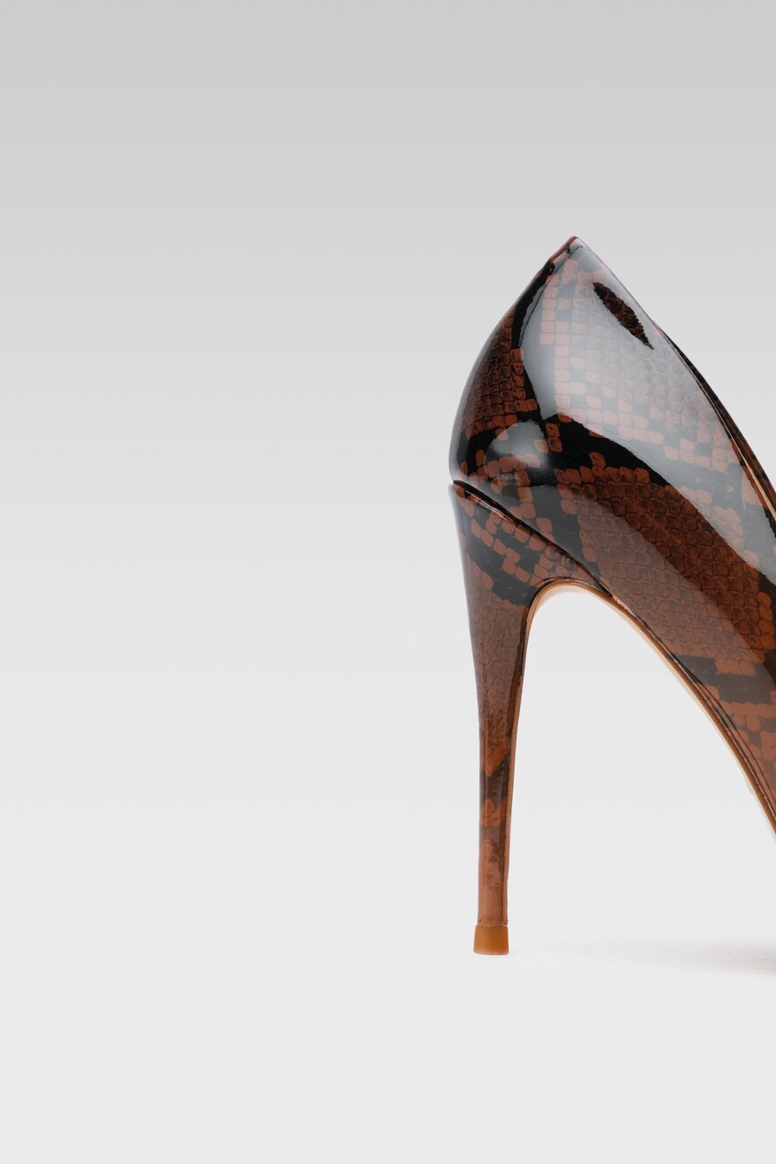 
                Aldo - Czółenka lakierowane na szpilce - 5904248828608