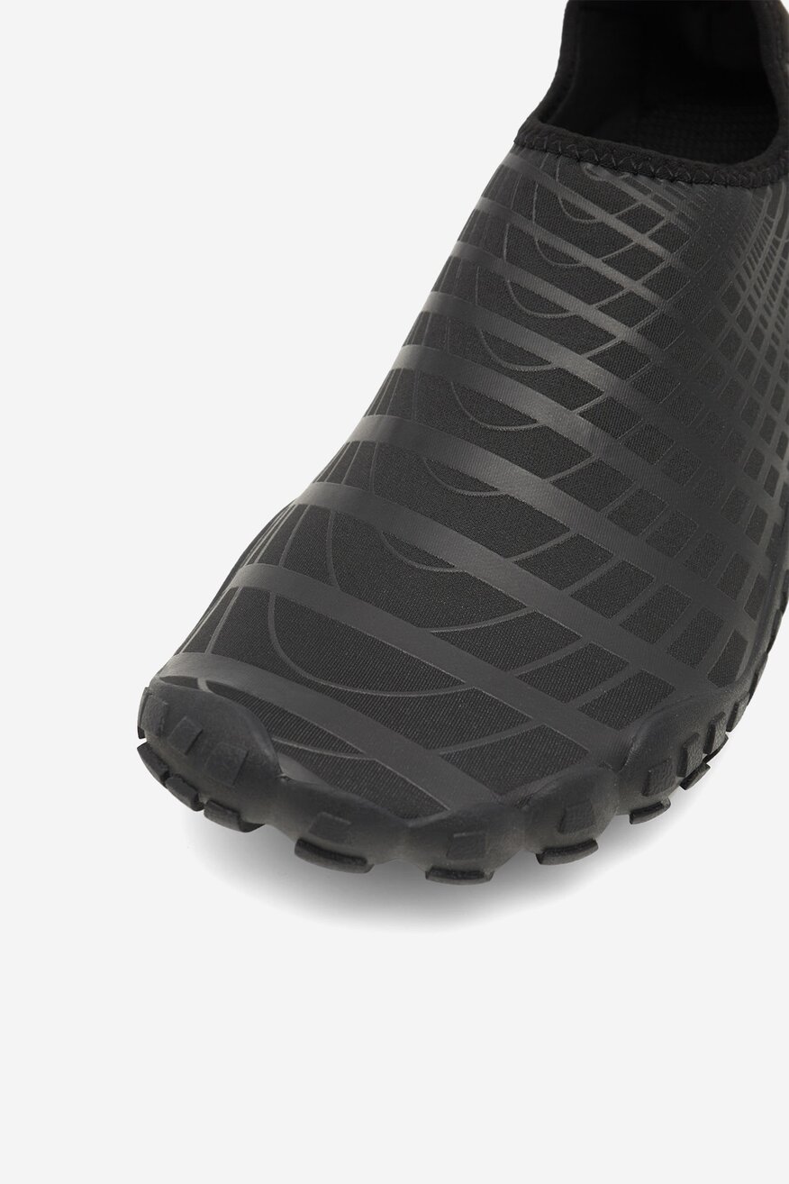 
                Vízi cipő Sprandi FEKETE - 5905588463948